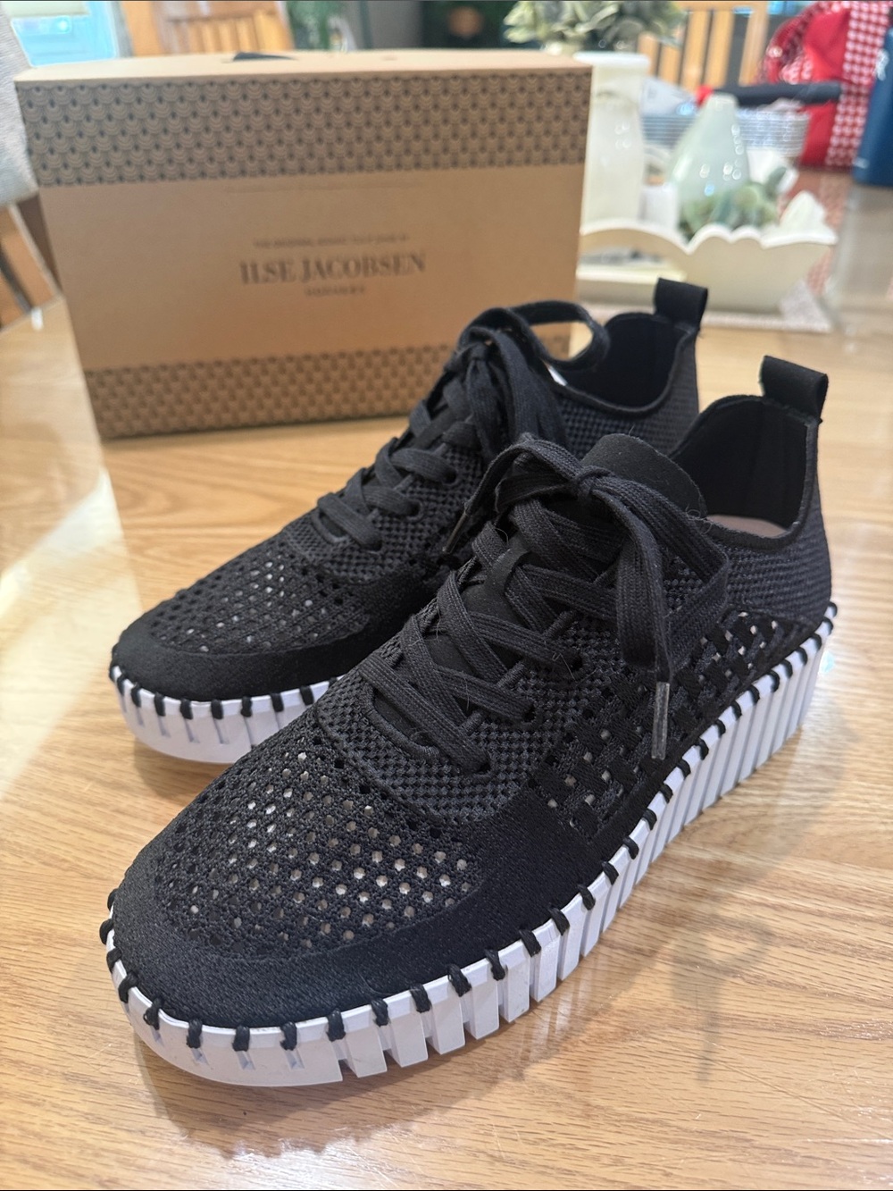 Ilse Jacobsen - tulip - Black Knit Platform Sneakers with White Sole - Picture 2 of 3